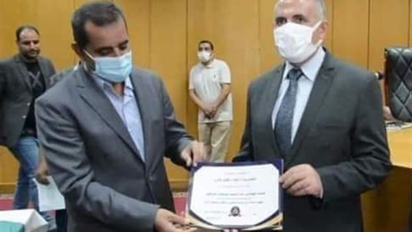 وكيل وزارة الري والوزير