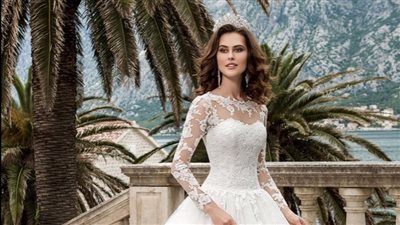 زواج 27 عروسة في يوم واحد.. ابن بور سعيد يتبرع بفساتين زفاف مجانًا: جبر الخواطر على الله