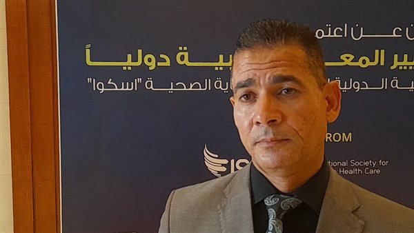 الدكتور السيد العقدة