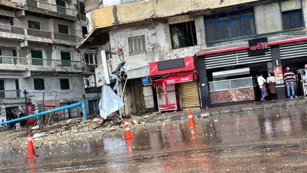 انهيار شرفة عقار