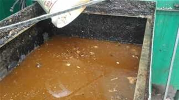 ضبط مصنع لتدوير الزيوت