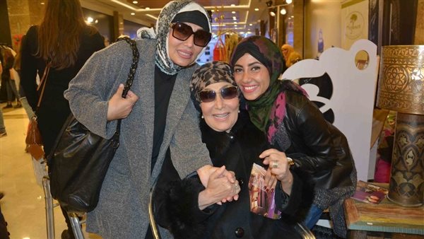 سهيرالبابلي وشقيقتها