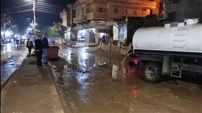 لليوم الثاني.. جهود مكثفة لكسح مياه الأمطار وتأمين وصيانة الكهرباء في بيلا بكفر الشيخ 