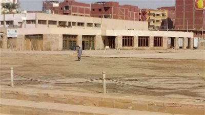 مدير آثار أسوان: تنظيف منطقة المسلة الناقصة استعدادًا للموسم الشتوي