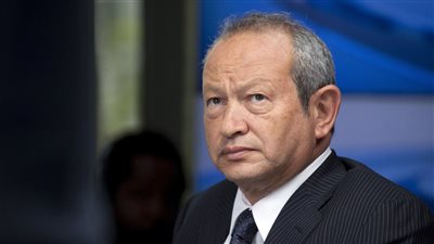  أنا لست سفيهًا.. نجيب ساويرس يرد على فيديو الدولارات المفبرك ويطلب من والدته الدعاء لمنتخب مصر