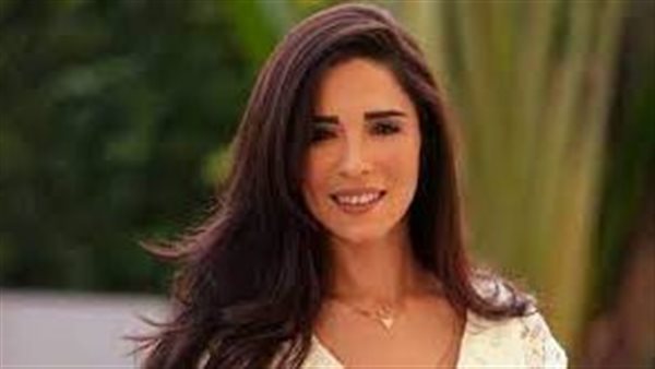 الإعلامية أسماء فهمي