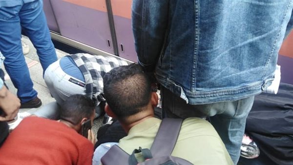 انتحار تحت مترو الجيزة