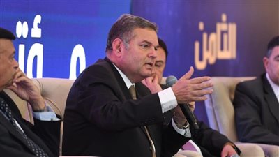 وزير قطاع الأعمال: المتداولون في أسهم الحديد والصلب غيروا كلامي 