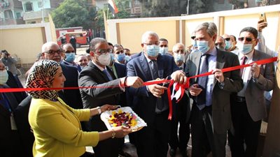 القصير ومحافظ الفيوم يفتتحان مركز تجميع الألبان والمرحلة الثانية لمشروع الميكنة الزراعية بإطسا