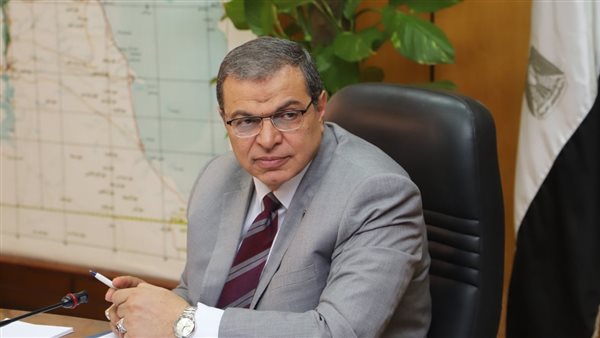 وزير القوى العاملة