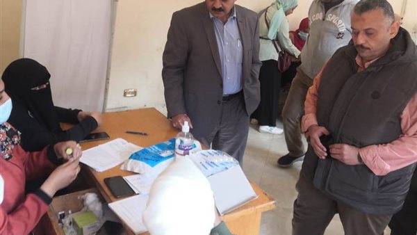 طلاب بنها يتلقون