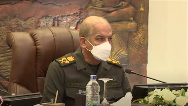 وزير الدفاع 