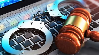 تحت الميكروسكوب.. تعرض المراهقين للجرائم الالكترونية وتأثيرها على إدراكهم للأمن الاجتماعي المصري