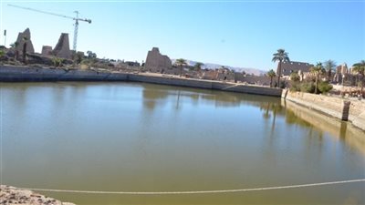 تحيط بمعابد الكرنك وتوجد بها المياه منذ 3 آلاف عام.. تعرف على أهم ما يميز البحيرة المقدسة