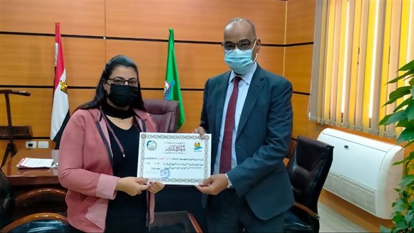 تكريم الفائزين في