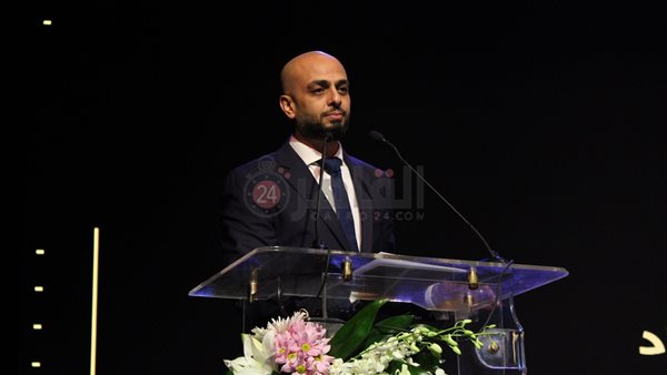 الكاتب أحمد مراد