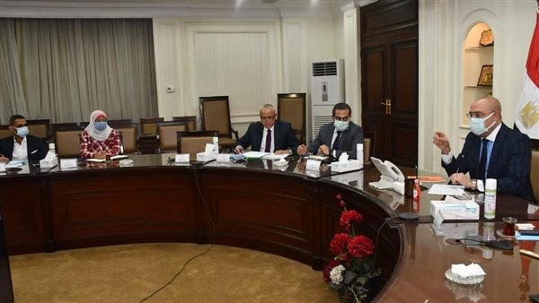 اجتماع الدكتور عاصم