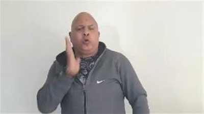 عادل شكل يسخر من أداء هاني شاكر في الغناء: كله راح كله فلوكس واحذرني عشان لساني عِكر | فيديو