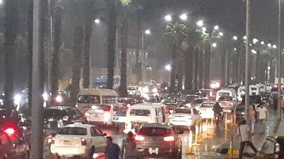 غلق كلي لـ شارع الهرم بـ الاتجاه القادم من ميداني الرماية والنصر