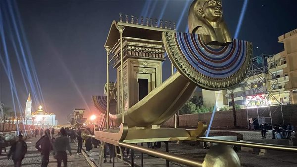 المراكب الشمسية المقدسة