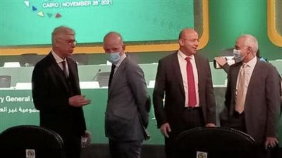 آرسين فينجر يحضر الجمعية العمومية الـ13 لـ كاف بالقاهرة