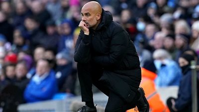 جوارديولا يعلن غياب مدافعه عن مباراة أتلتيكو مدريد بدوري أبطال أوروبا