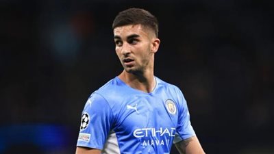 برشلونة يقترب من حسم صفقة توريس مقابل التخلي عن نجمه الشاب