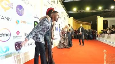 مهرجان القاهرة السينمائي الـ43.. أول ظهور لـ حسن أبو الروس بعد التحقيق معه