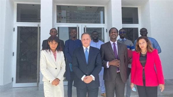 جلسة مشاورات سياسية