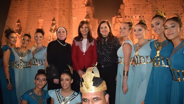 وزيرة التخطيط عن