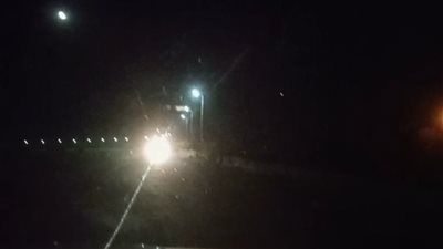 أهالي نصر النوبة يطالبون بإضاءة الطرق: بنشتكي للمسؤولين لكن دون جدوى