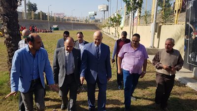 رئيس جامعة بنها يتفقد عددا من المشروعات الإنشائية