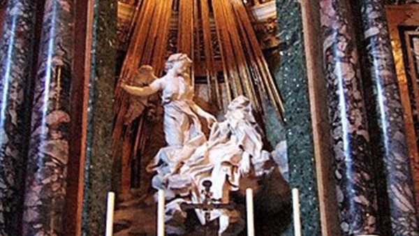 تمثال نشوة القديسة