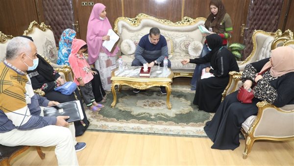 محافظ المنوفية يستقبل