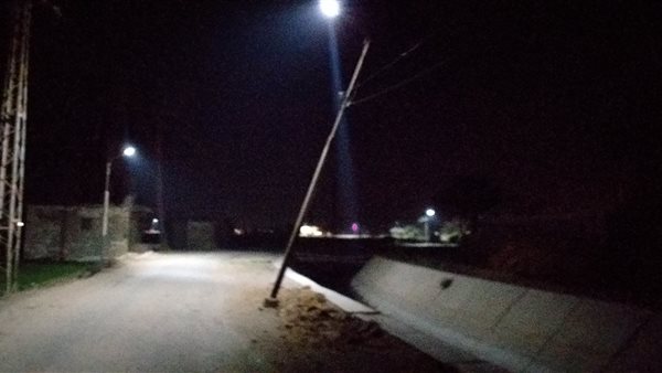 عامود كهرباء أيل