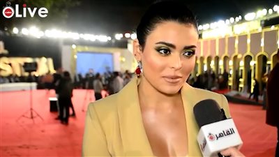 أسماء جلال: بتعلم من صبا مبارك.. وهعمل دور مذبذبة عاطفيًّا في فيلم جديد | فيديو 