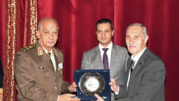 وزير الدفاع