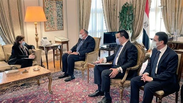 وزير الخارجية ووكيلة