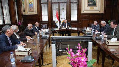 بعد توجيهات السيسي.. الزراعة تعقد اجتماعا لوضع رؤية متكاملة لـ منظومة الأسمدة الأزوتية 
