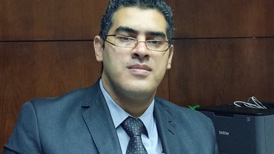 وكيل صحة المنيا: توفير اللقاحات بمراكز تطعيم المواطنين