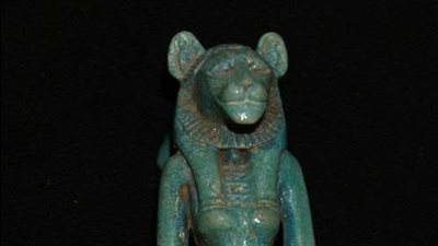 متحف الآثار بـ ملوي يعرض تمثال للمعبودة سخمت