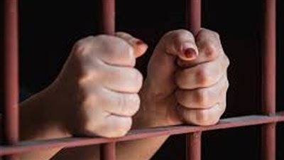 بث مباشر | شرّبته شيشة ونزلته على فيس بوك.. حبس أم وشقيقها بعد تعريض حياة طفلها للخطر بالغربية