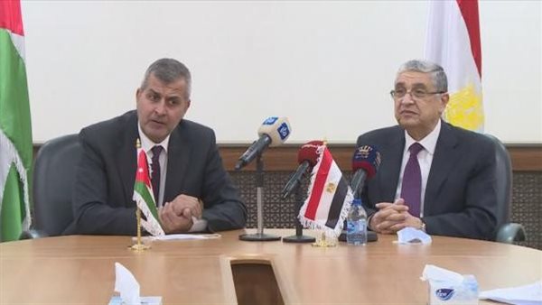 وزيرا الكهرباء في