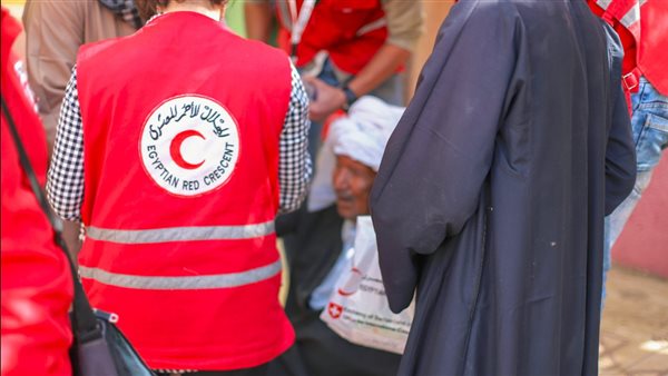 مساعدات الهلال الأحمر