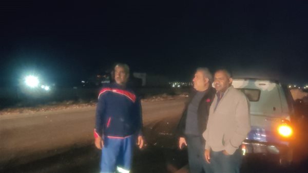 المياه تغمر طريق