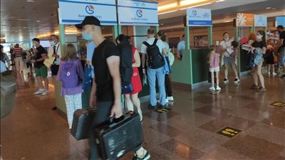 أعلى معدلات الوصول.. مطار الغردقة ومرسى علم يستقبلان 20 ألف سائح خلال اليوم