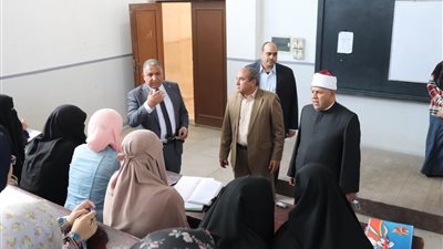 نائبا رئيس جامعة الأزهر يتفقدان كلية الدراسات الإسلامية والعربية للبنات ببورسعيد| صور