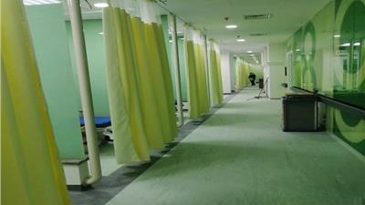 بعد وصول مصري مصاب بالسلالة الجديدة.. ماذا يحدث في مستشفى حميات العباسية؟