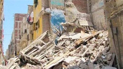 عقار الساحل المنهار يدمر جهاز عروسة.. والضحية: 10 سنين بشتغل في البيوت عشان أجهز بنتي | لايف