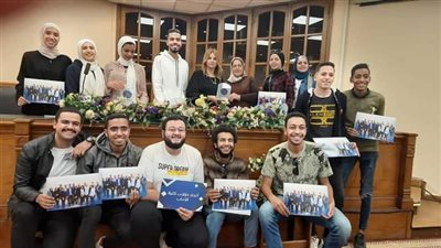 تكريم مجلس اتحاد طلاب آداب عين شمس في حفل ختام الأنشطة الطلابية